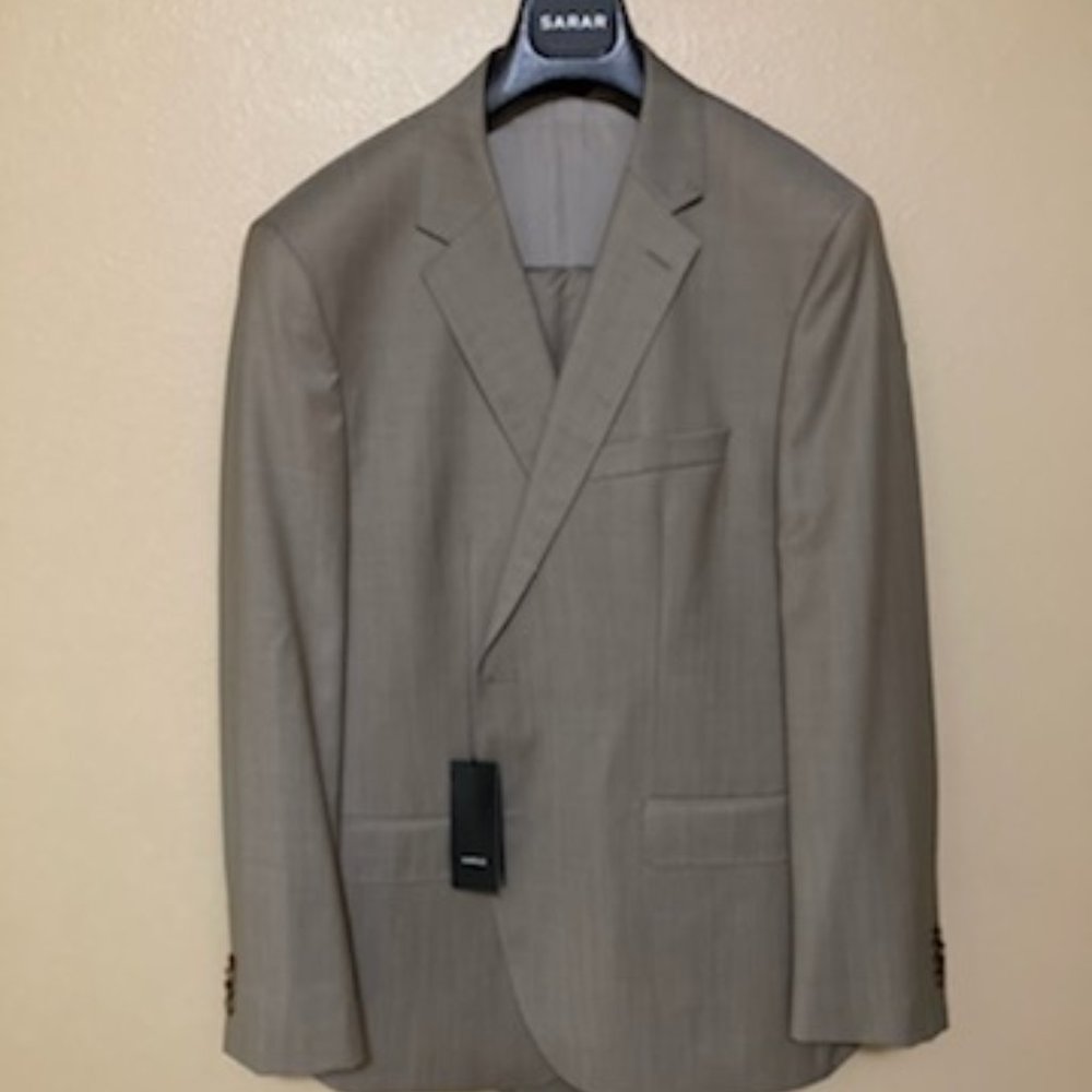 NWT SARAR 36S SUIT